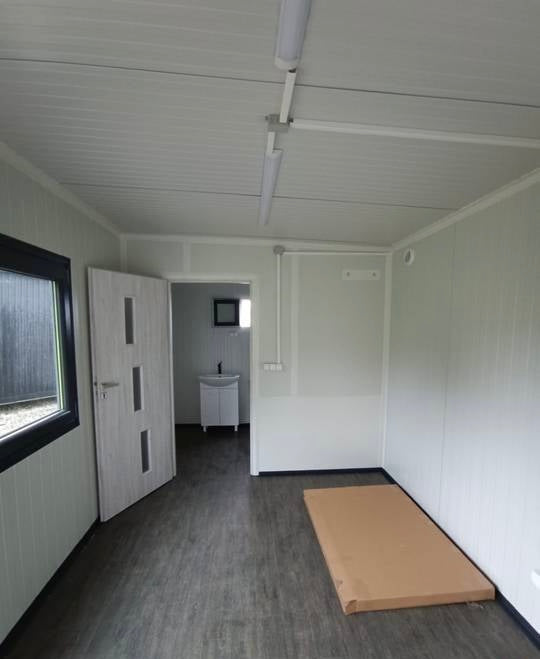 CONTENEDOR DE OFICINA CON BANO 6x3M – Image 9