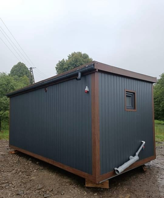 CONTENEDOR DE OFICINA CON BANO 6x3M – Image 3