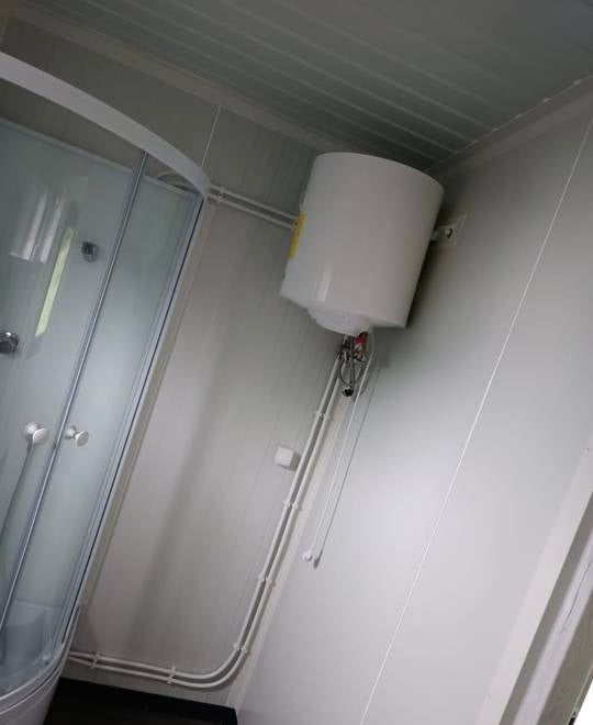 CONTENEDOR DE OFICINA CON BANO 6x3M – Image 10