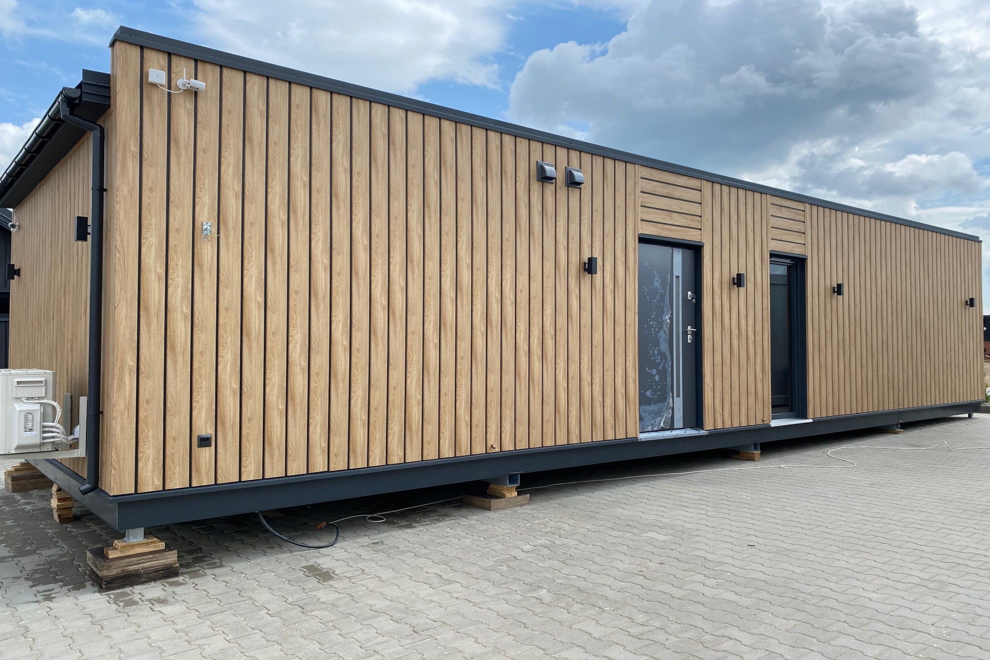 CASA CONTENEDOR MODELO TERRABOX 100 (12,2 X 4,5 M) – Image 6