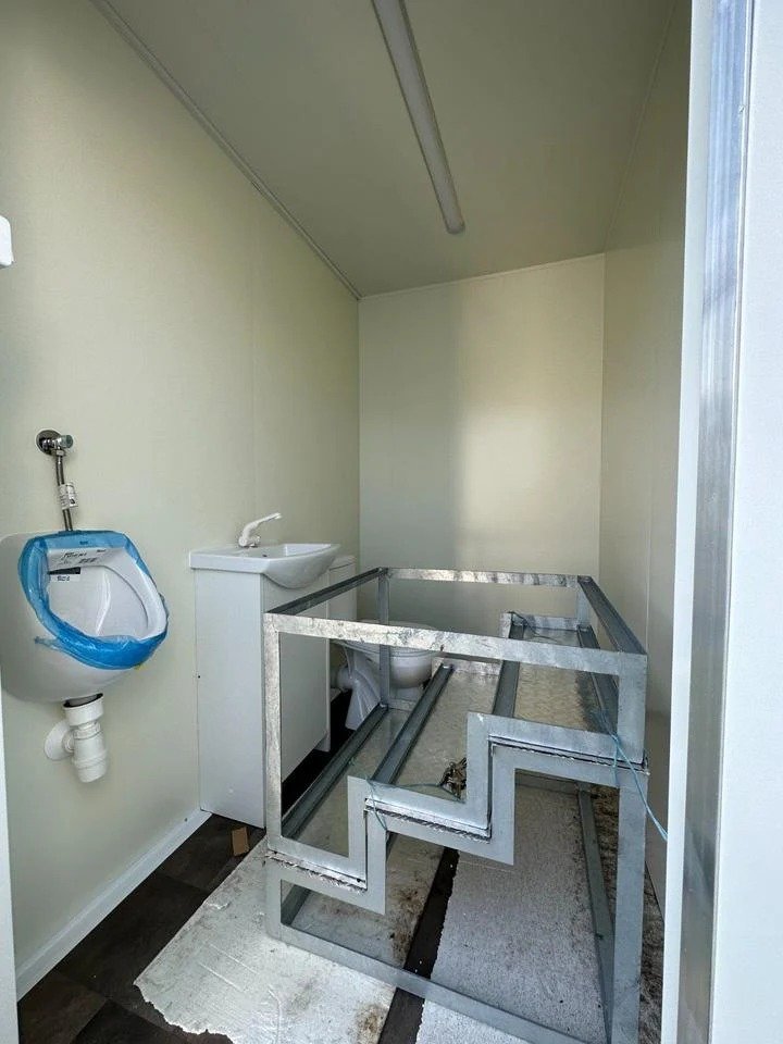 Remolque Sanitario Autónomo con Tanques – Image 9