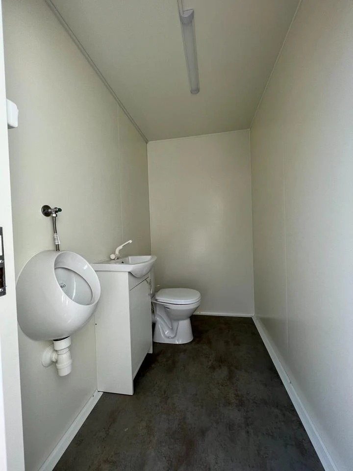 Remolque Sanitario Autónomo con Tanques – Image 10