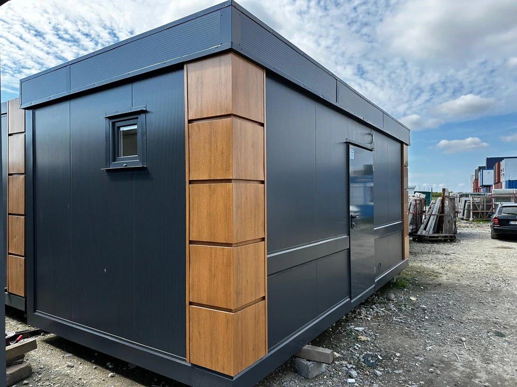 Contenedor Sanitario con Múltiples Unidades: Funcionalidad y Espacio – Image 3