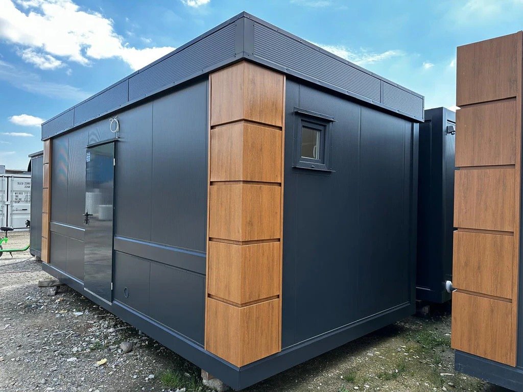 Contenedor Sanitario con Múltiples Unidades: Funcionalidad y Espacio – Image 4