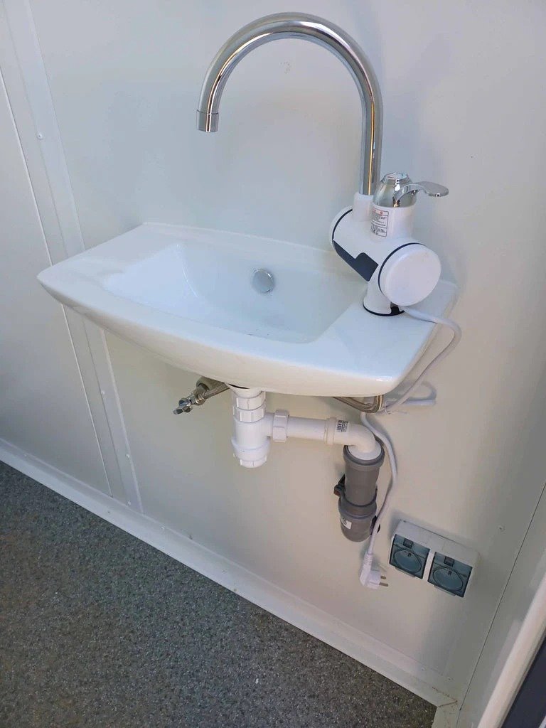 Contenedor Sanitario Doble de 2 Cabinas – Image 6