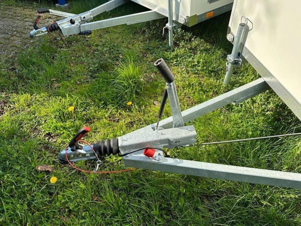 Remolque Sanitario Autónomo con Tanques – Image 7